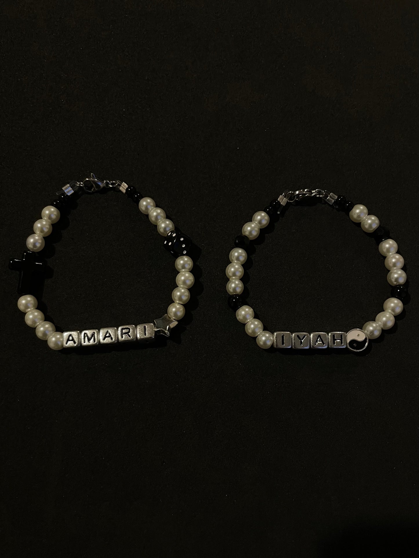Custom Pearl Bracelet - White/Black