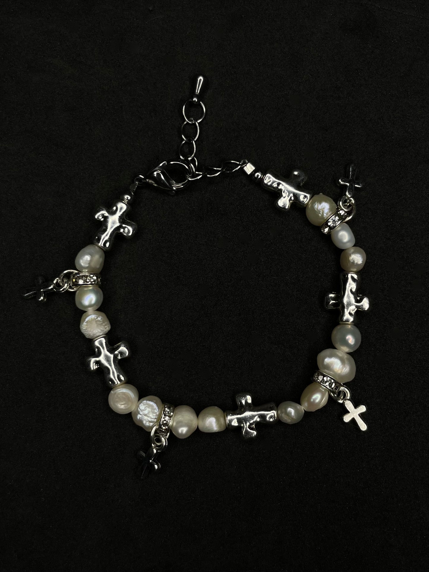 Cross Charm Freshwater Pearl Bracelet - White/Silver